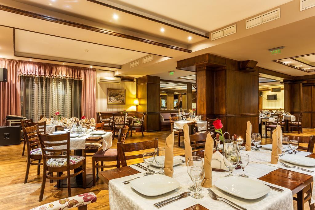 Chateau Montagne Hotel Troyan ترويان المظهر الخارجي الصورة