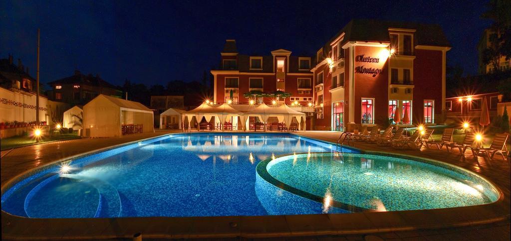 Chateau Montagne Hotel Troyan ترويان المظهر الخارجي الصورة